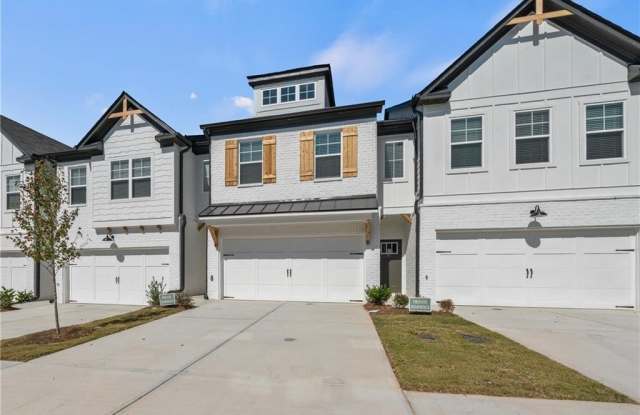 87 Auburn Woods Drive - 87 Auburn Woods Drive, Auburn, GA 30011