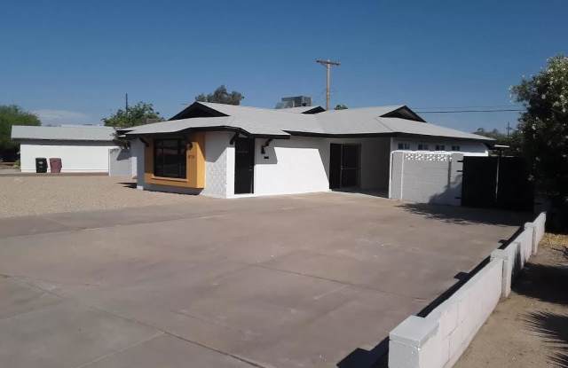 8719 E RANCHO VISTA Drive Gallery 3