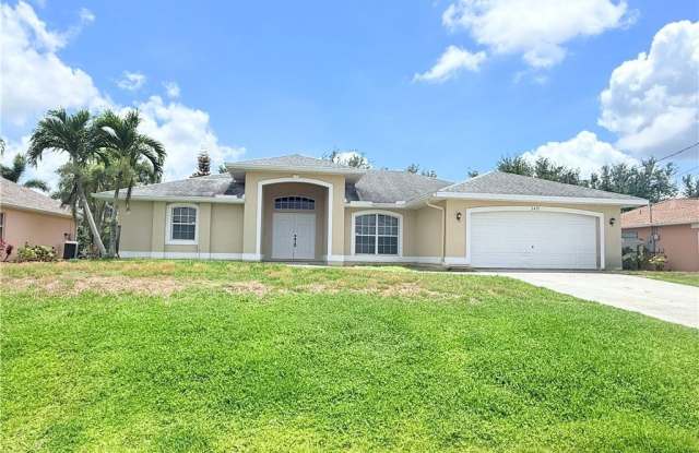 2452 NW 9th Street photos photos