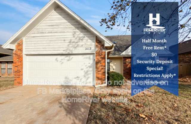 2113 NE 9th St photos photos