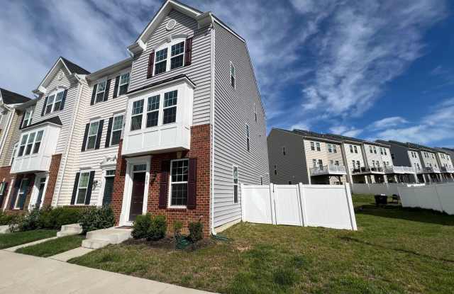 526 RIVER CREST Way photos photos