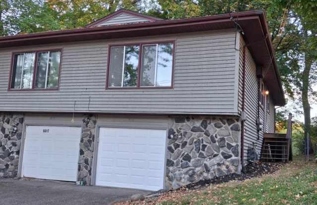 Duplex in Mound Gallery 1