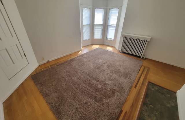 219 9th St S photos photos
