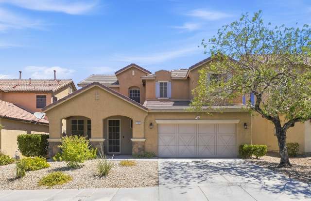 Spacious 4-Bedroom Anthem Home with Large Backyard Gallery 1