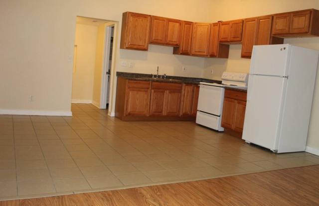 636 Joliet Gallery 3
