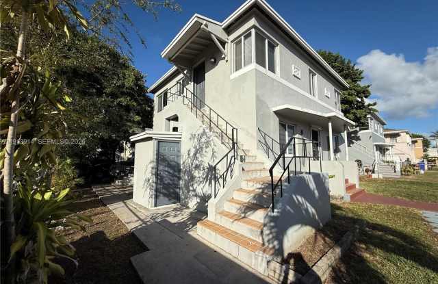 2343 NW 14th St photos photos