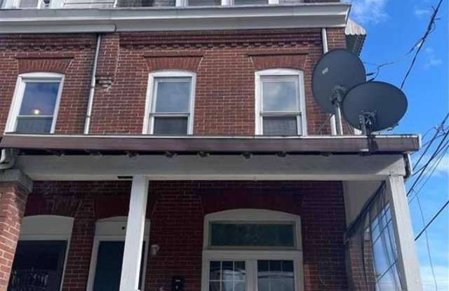 918 W Green Street unit: 1 photos photos