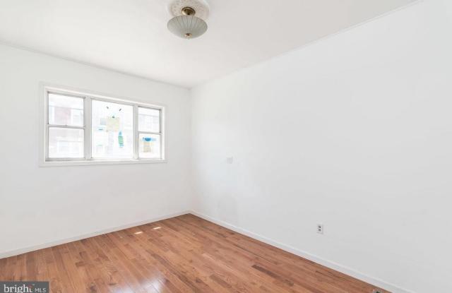 3616 E LOMBARD STREET Gallery 4