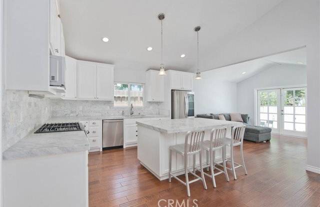 17343 Martha Street Gallery 2