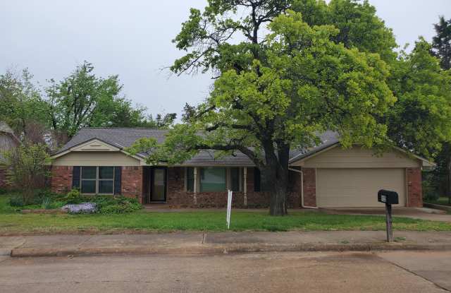 912 East 10th Street photos photos