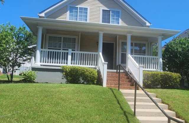 4 Bedroom - Less than 2 miles from Swamp Rabbit, Cleveland Park, and Downtown Arena! photos photos