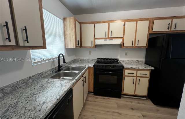 6001 Shakerwood Cir Gallery 4