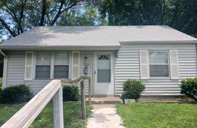 Newly refreshed 2bdr/1bdt house in Kansas City, KS photos photos