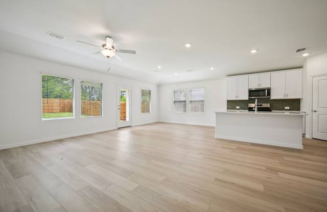 2231 Rannoch Street Gallery 4