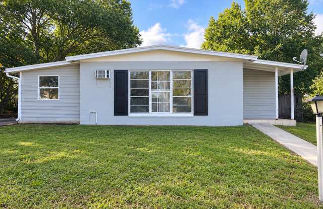 2 Bed 1 Bath Home | Pet Friendly Fenced Yard | Washer Dryer Hook Ups | Section 8 Welcome photos photos