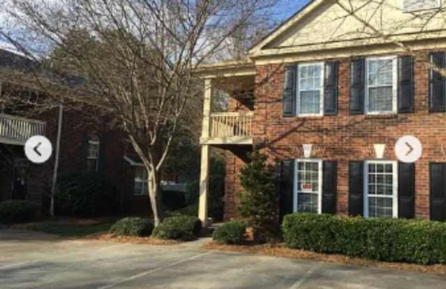 302 Armour Street photos photos