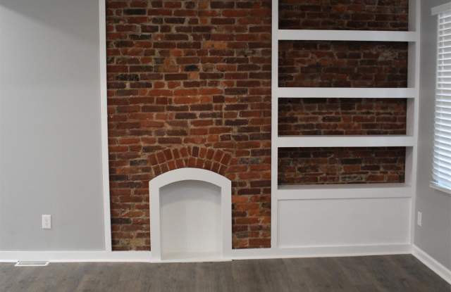 844 S Twenty Second Street Gallery 3