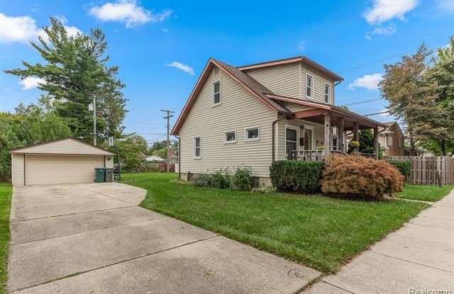 2526 PARDEE Avenue Gallery 4