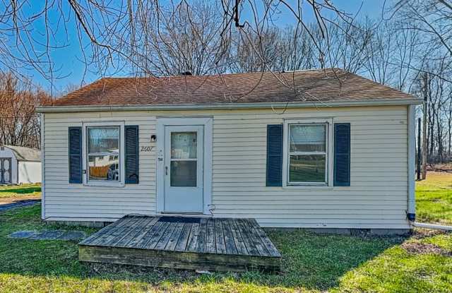 2607 N Layman Ave photos photos