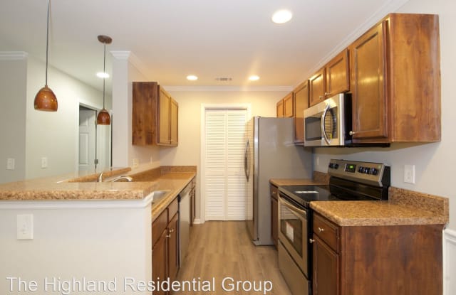 225 Warm Springs Circle - 225 Warm Springs Circle, Roswell, GA 30075