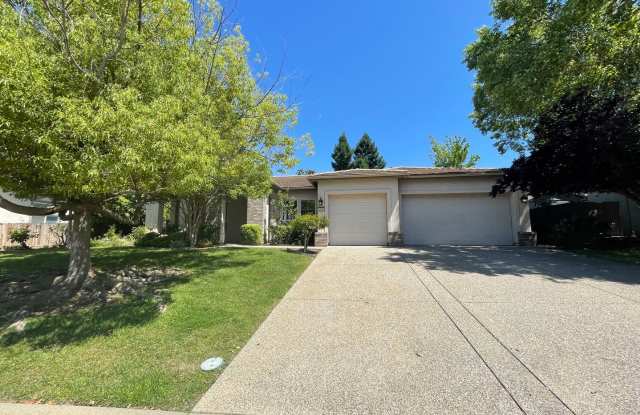 Stunning 4-Bedroom Home in Prime Folsom Location photos photos
