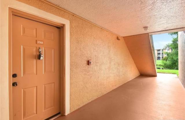 3765 NW Mediterranean Lane Gallery 3