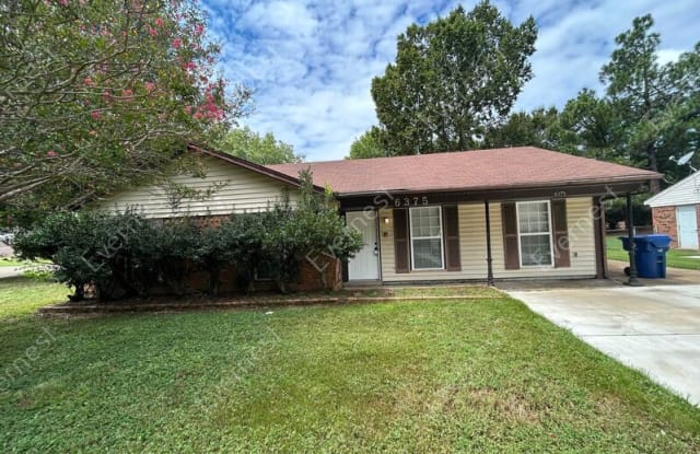 6375 Greenbriar Dr - 6375 Greenbriar Drive, Horn Lake, MS 38637