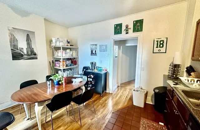 Renovated 4 Floor 5 Bed/2 Bath Fenway Townhouse on Hemenway for September 1st photos photos