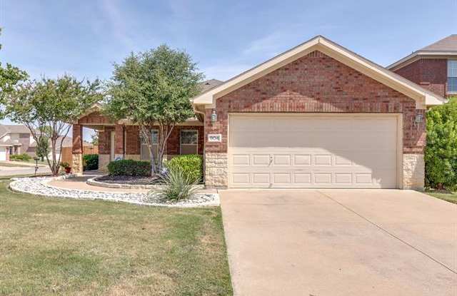 1104 Deedee Creek Drive - 1104 Deedee Creek Drive, Euless, TX 76040