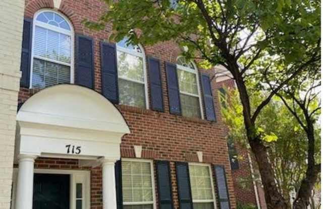 715 PLEASANT DRIVE photos photos