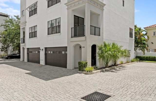 224 S AUDUBON Avenue Gallery 1