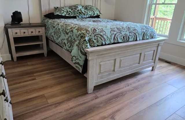 Modern 3BR/2BA Home in Prestigious Neighborhood – Near WCU! Fully Furnished! Gallery 3