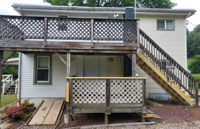 712 SUMMER VALLEY ROAD - 712 Summer Valley Road, Schuylkill County, PA 17960