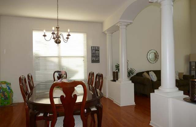 606 Mansfield Way Gallery 4