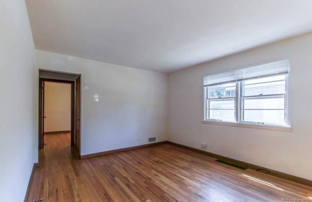 University Hills Two-Bedroom Duplex Gallery 3