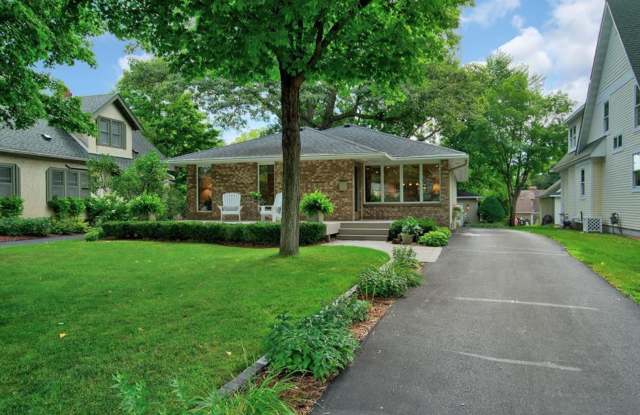 Wayzata 3 bedroom 3 bath Charmer- Available 11/1/25 photos photos