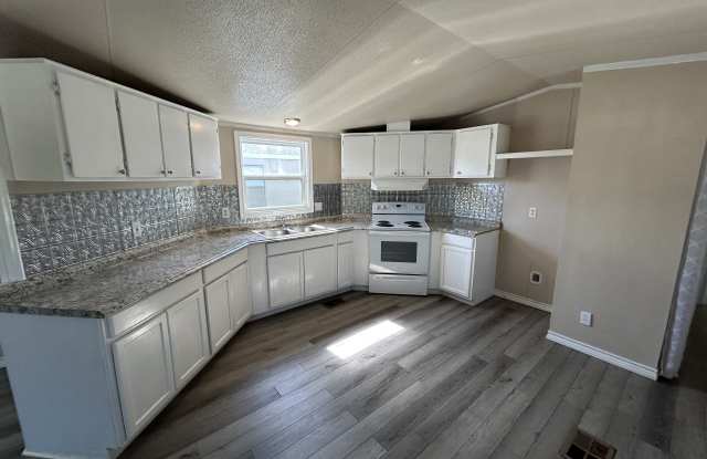 820 Depot Lot 18 photos photos 820 Depot Lot 18 photos photos