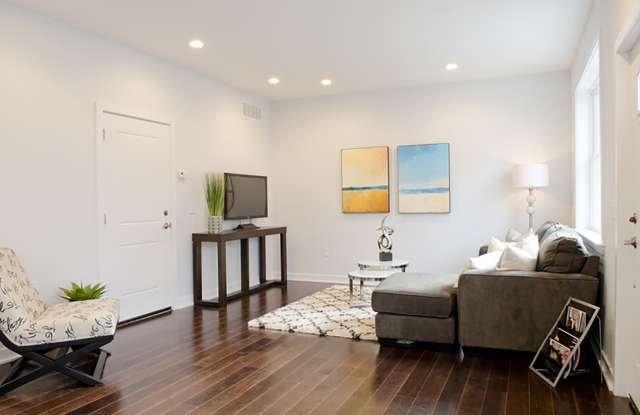 2997 Livingston Street Gallery 4