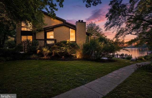 11322 DOCKSIDE Circle Gallery 1