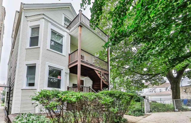 3657 W Oakdale Avenue - 3657 West Oakdale Avenue, Chicago, IL 60618
