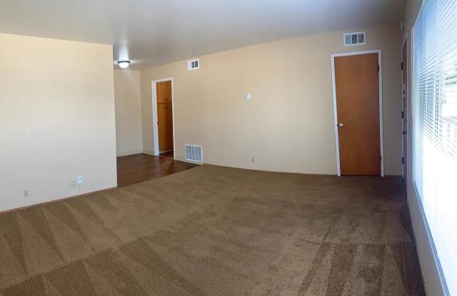 724 Casanova Ave photos photos