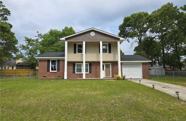 Conveniently located 3 bedroom! photos photos