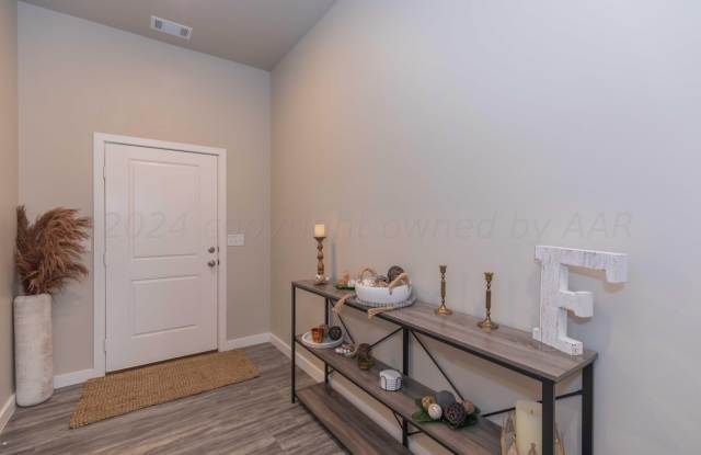 1839 Montaluse Road Gallery 4