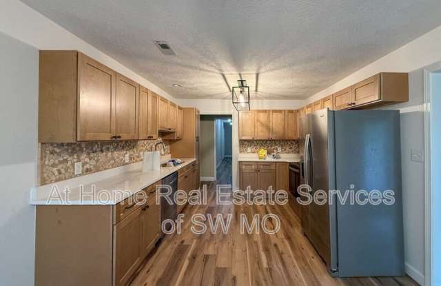 2624 E Cherry St photos photos