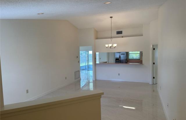 5915 TAYWOOD Drive Gallery 2