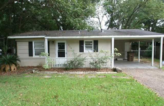 716 Merritt Drive photos photos