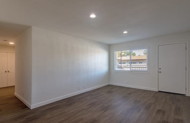 The Laura Apartments Gallery 4