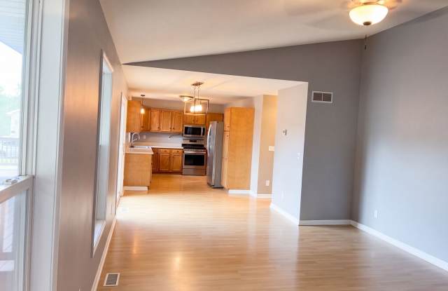 12422 Tippecanoe Pl Gallery 4