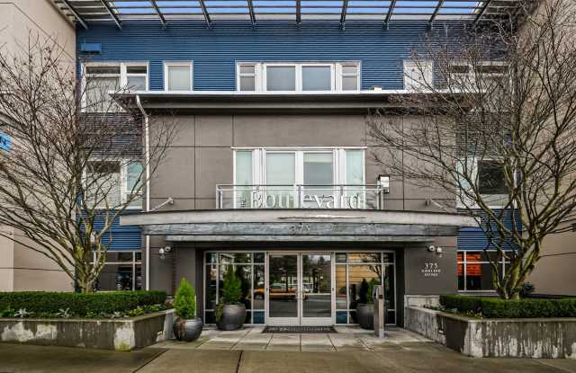Prime Downtown Kirkland Location with Modern Finishes photos photos Prime Downtown Kirkland Location with Modern Finishes photos photos