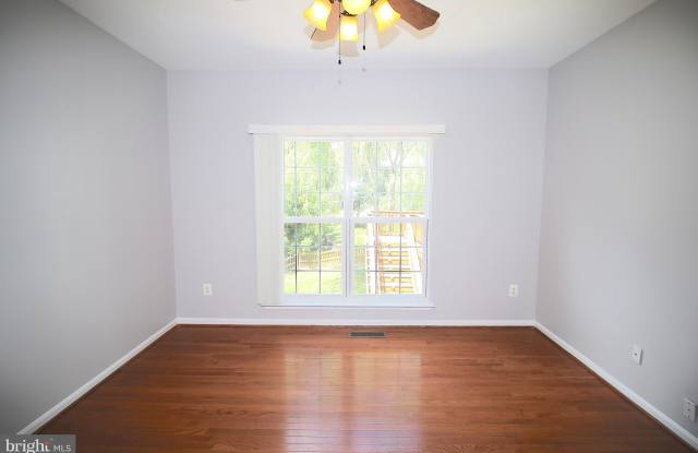 5034 WET ROCK COURT Gallery 3
